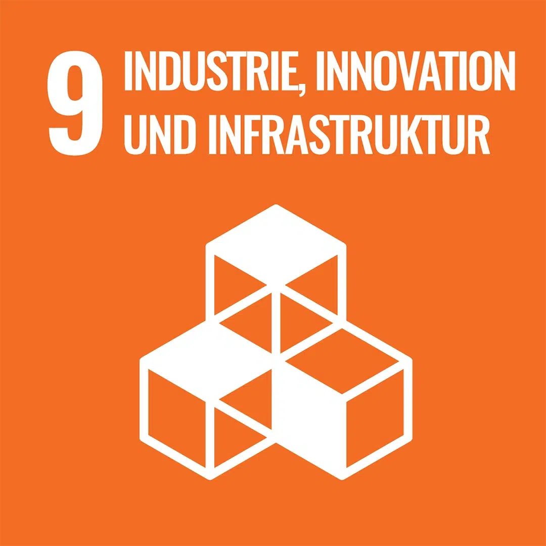 Oranges Icon zu SDG 9 ‚Industrie, Innovation und Infrastruktur‘ mit drei Würfeln.